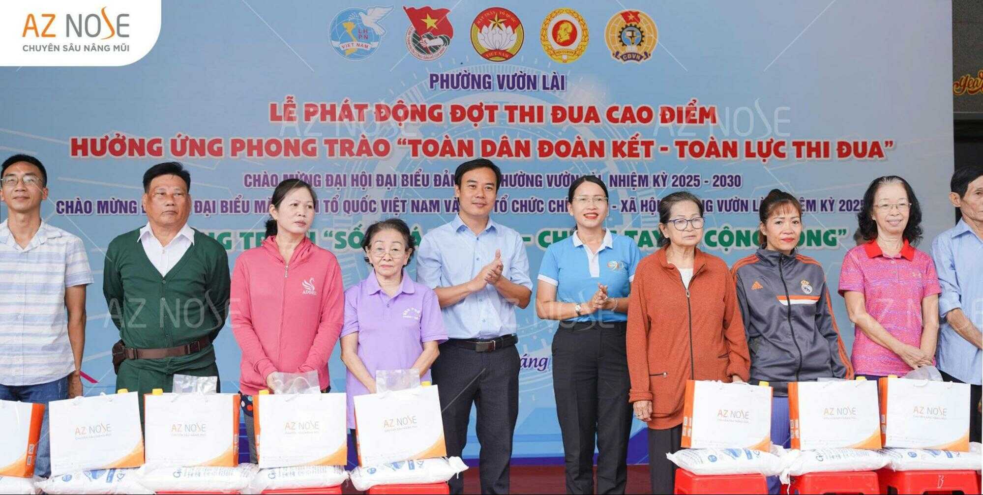 AZ NOSE san sẻ yêu thương: Trao tặng 500 phần quà đến các hộ gia đình khó khăn